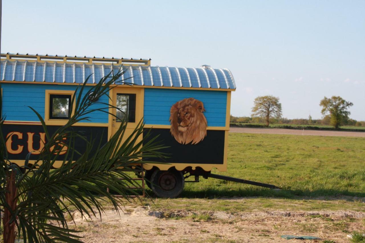 Campsite La Roulotte Circus Des Grillots